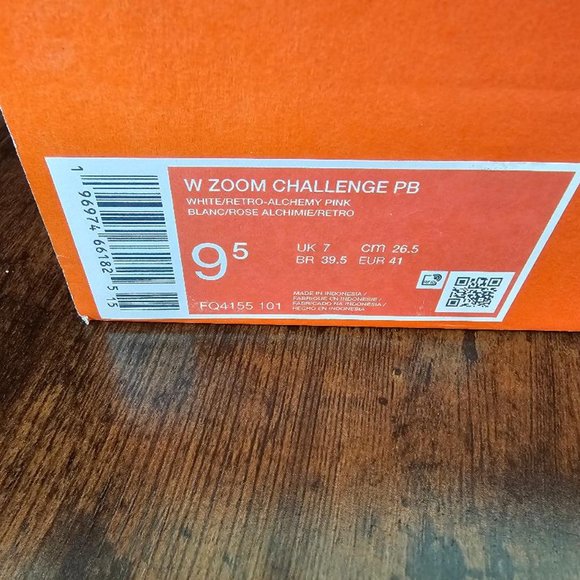 Nike Zoom Challenge Pickleball shoes - womens 9.5 Pink/teal/white - Picture 8 of 10